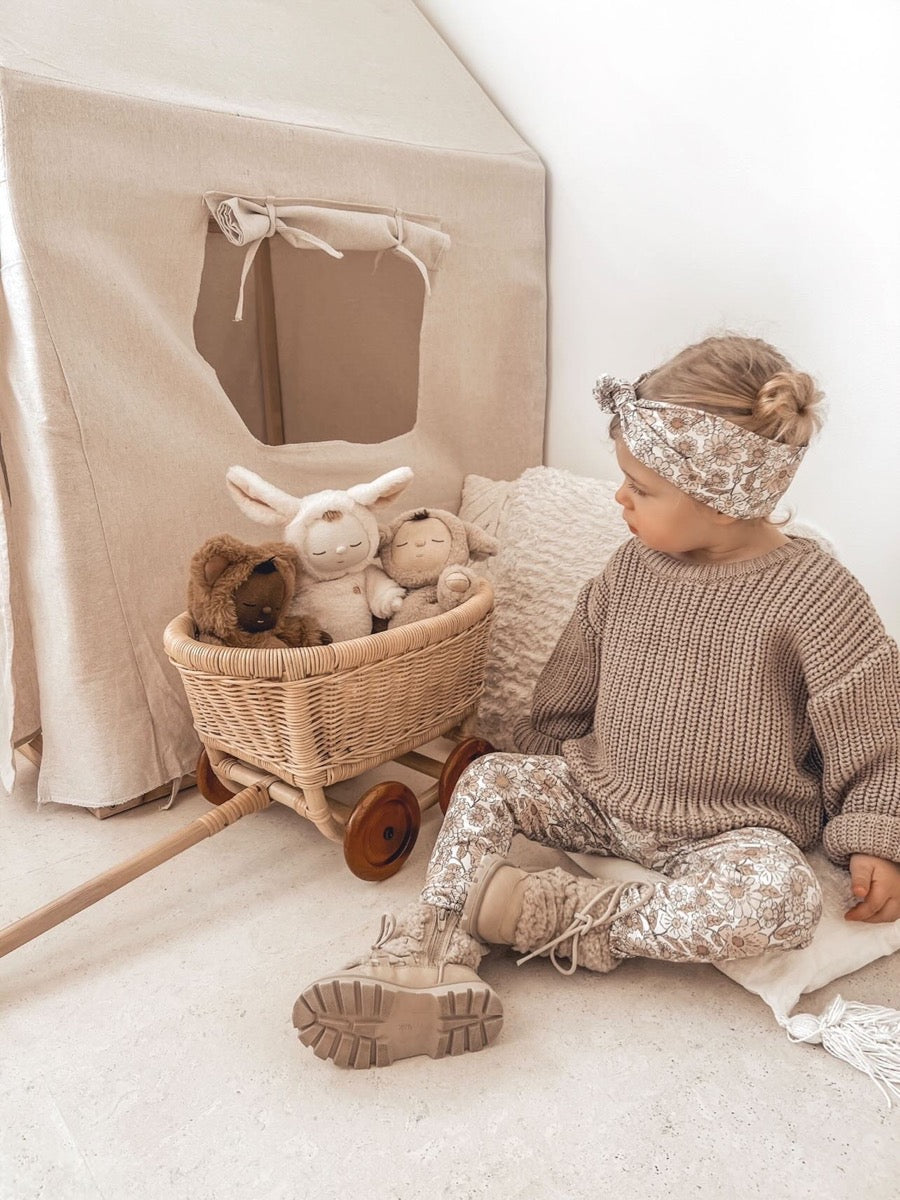 Knitted sweater (light oak)