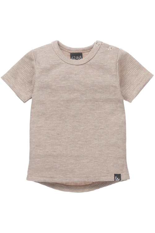 Waffel-T-Shirt (braun) (abgerundeter Rücken)