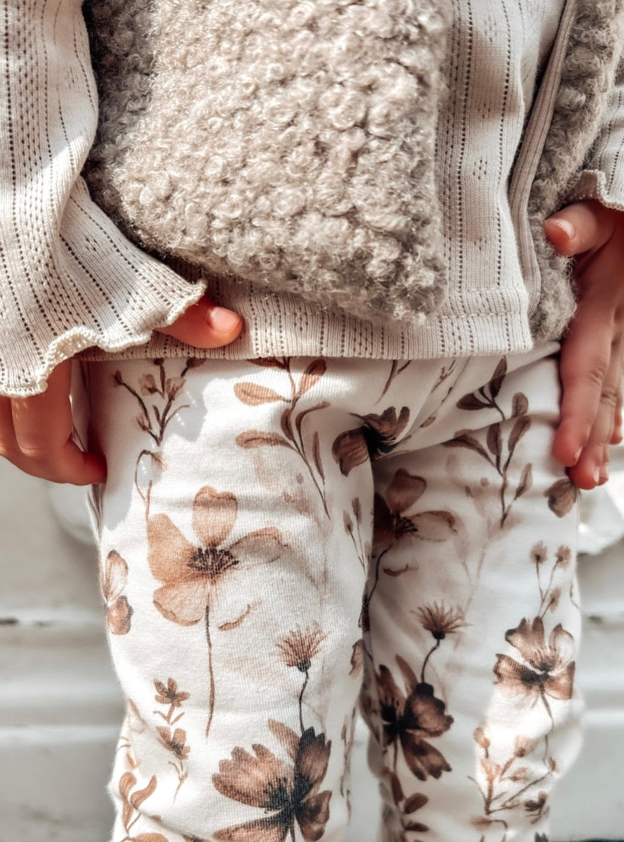 Leggings in Sepia mit Blumenmuster