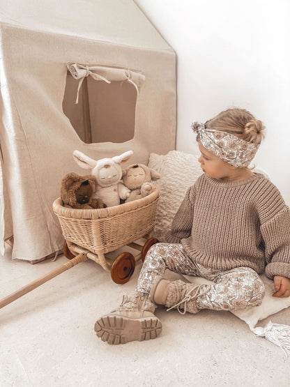 Knitted sweater (light oak)