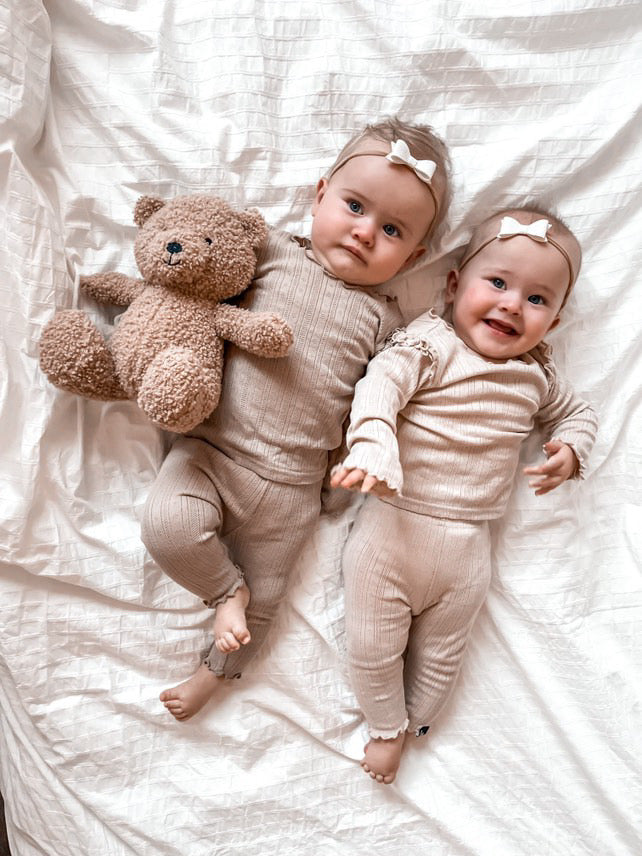 Ruffle pants pointelle (stripes) sand