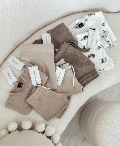 Rib t-shirt (rounded back) (beige)